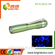 China Venta a granel CE Rohs Color de alta calidad 1watt UV Blacklight Medical Curación de la inspección AA batería óptica de alimentación uv antorcha pluma